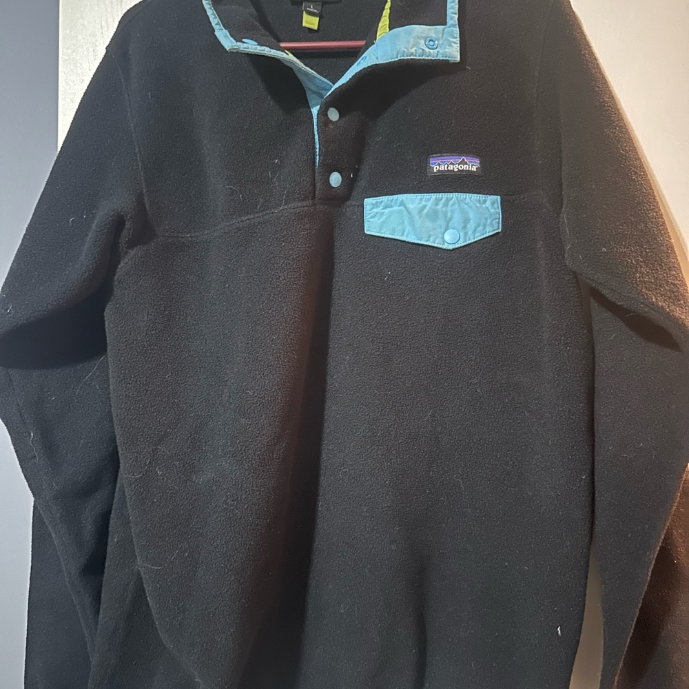 Patagonia Black and Blue woman’s Shirt